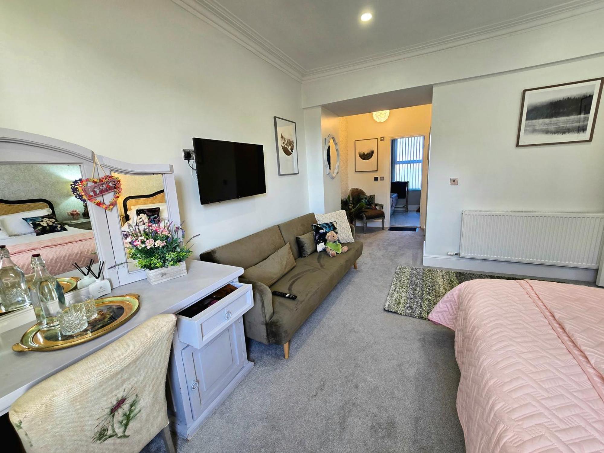 Windmill House Lytham Apartment Lytham St Annes Exterior photo